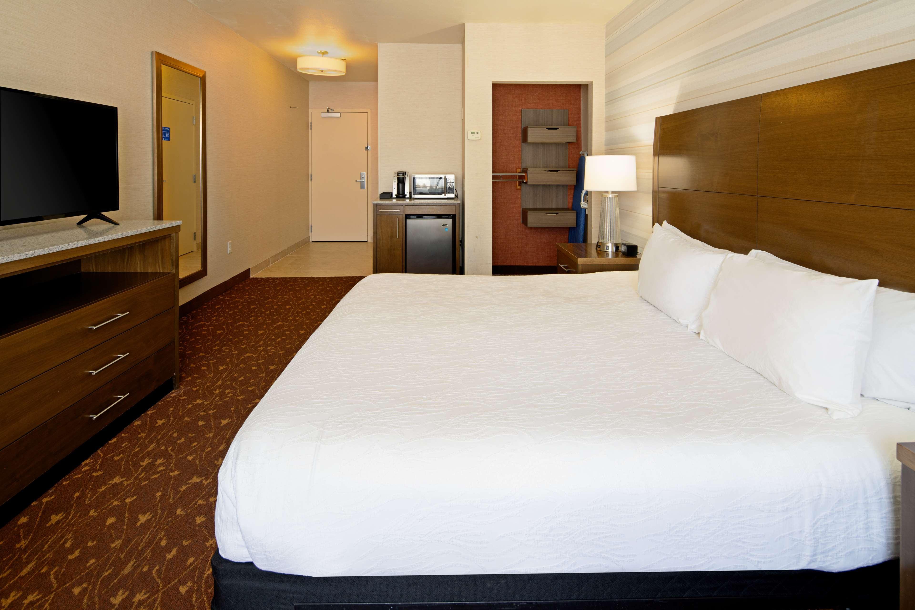 Hilton Garden Inn Albuquerque Airport Exterior foto