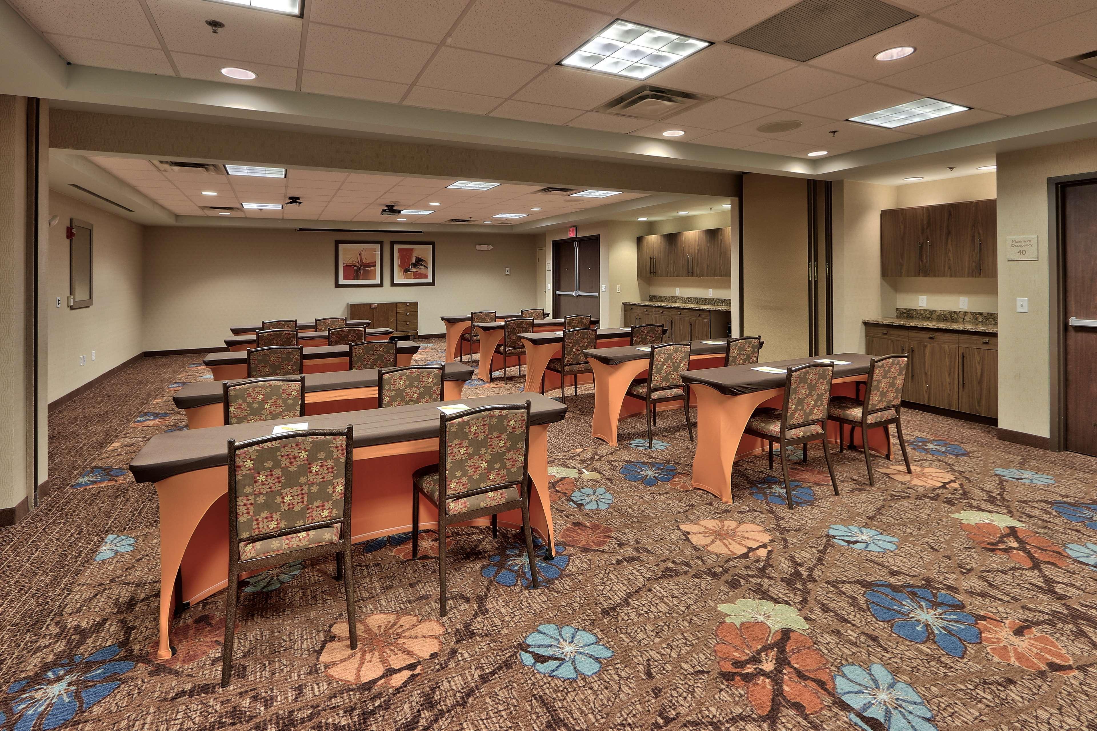 Hilton Garden Inn Albuquerque Airport Exterior foto